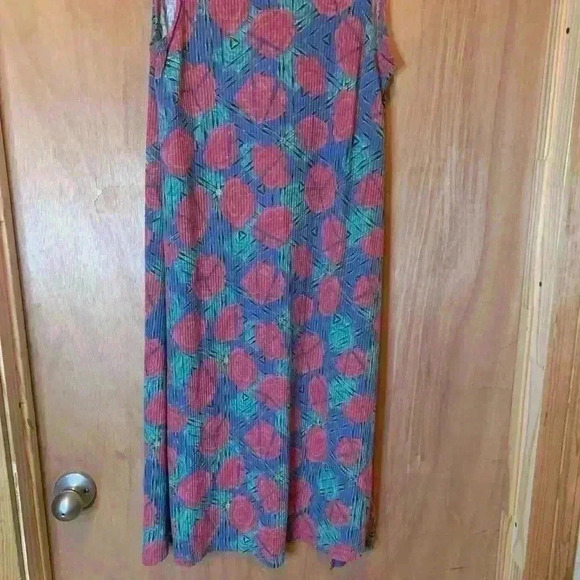 Lularoe Women’s Size  XS Sleevless Open Front Floral Print Vest - Picture 13 of 16